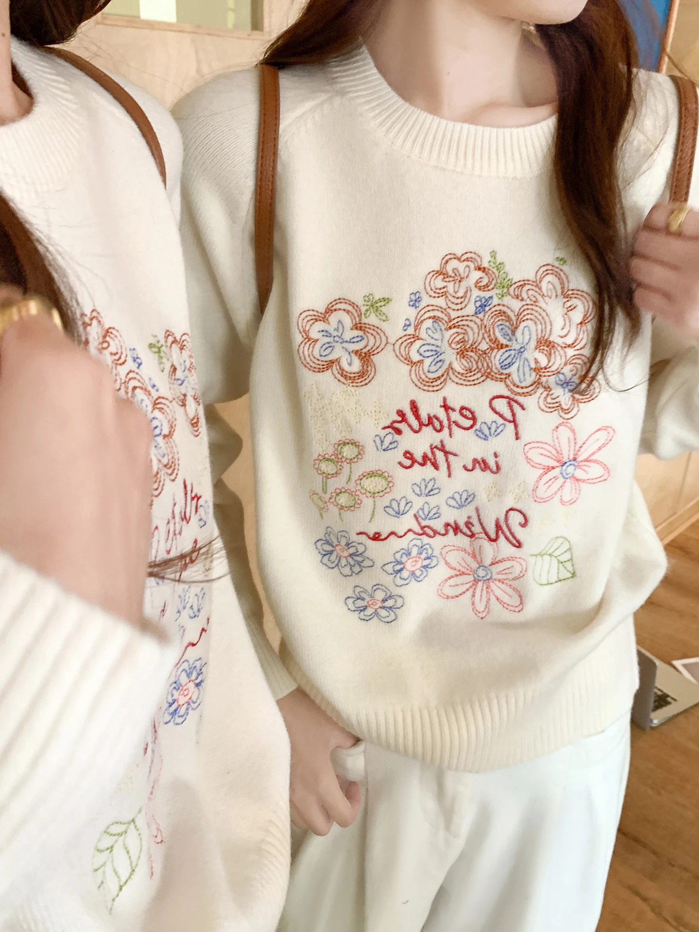 

Zeng Xiao Xian Корейский вязаный термотоп с вышивкой, бежевый, женский, зимний, новинка, базовый слой, с длинным рукавом