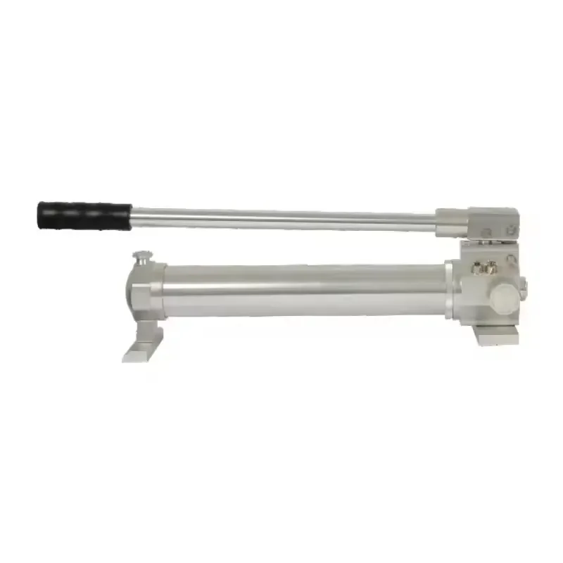 Professional Bm CP-700B 70Mpa Max Hydraulic Cylinder Jack Hand Pump 1.5cc Output & 1000cc Tank Compact & Durable 1 Year