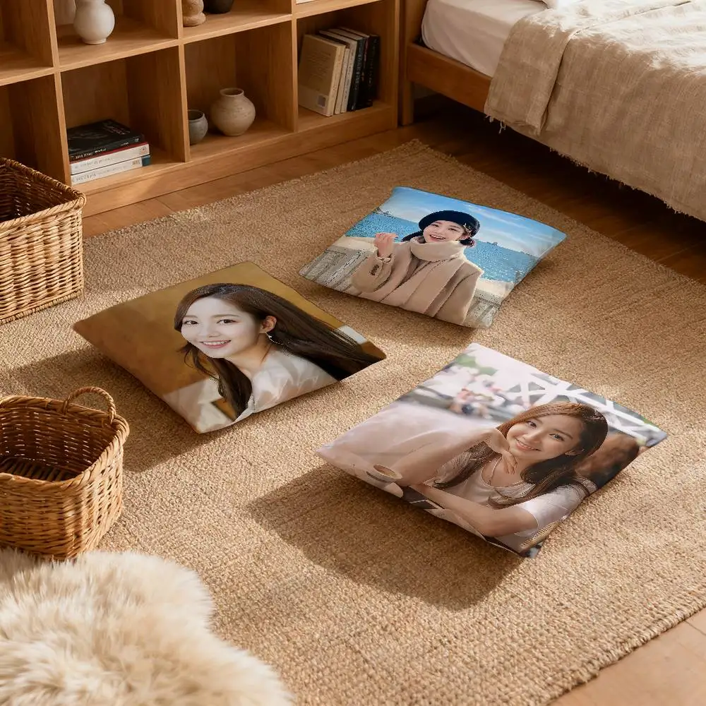 

Actor P-Park Min Young Pillow Case Multi sized car cushions, luxurious home sofas, decorative pillowcases