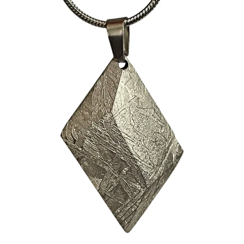 Natural Muonionalusta Meteorite Rhombus Faceted Pendant Nickel Plating CraftPendant Necklace Collectible Ornament LK576