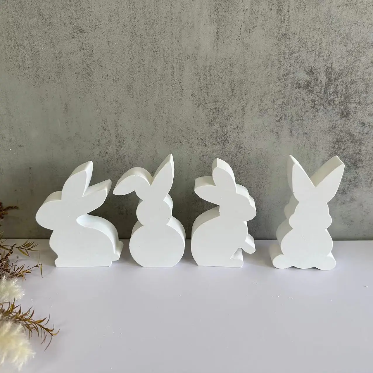 DIY Gypsum Concrete Mold Cute Rabbit Shaped Epoxy Resin Mold Easter Rabbit Aromatherapy Candle Mold Home Desktop Decoration