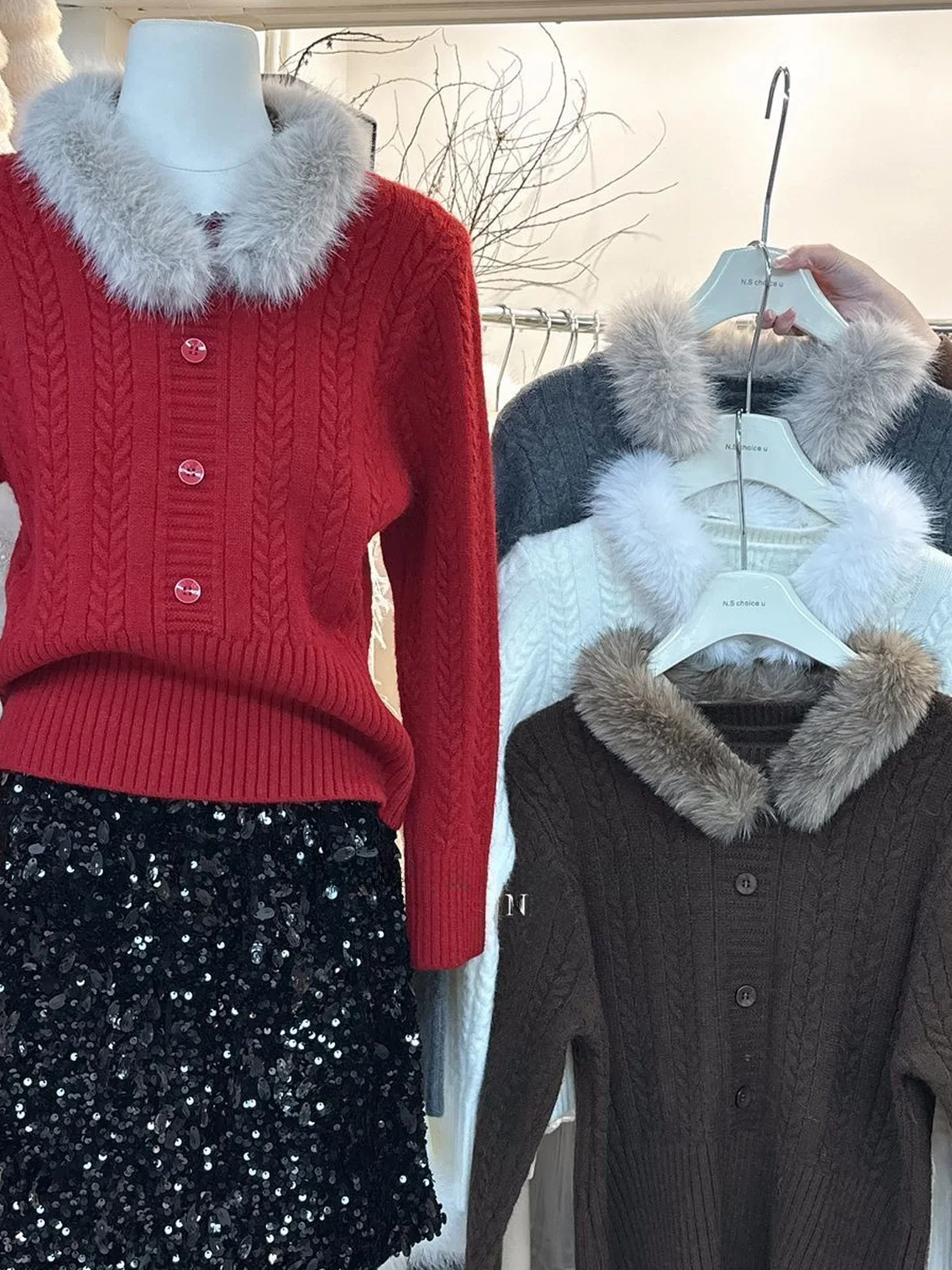 

Новая коллекция 2026: Теплый вязаный свитер с отстегивающимся меховым воротником, утягивающий силуэт, с узорчатой текстурой, женский повседневный, зимний, модный