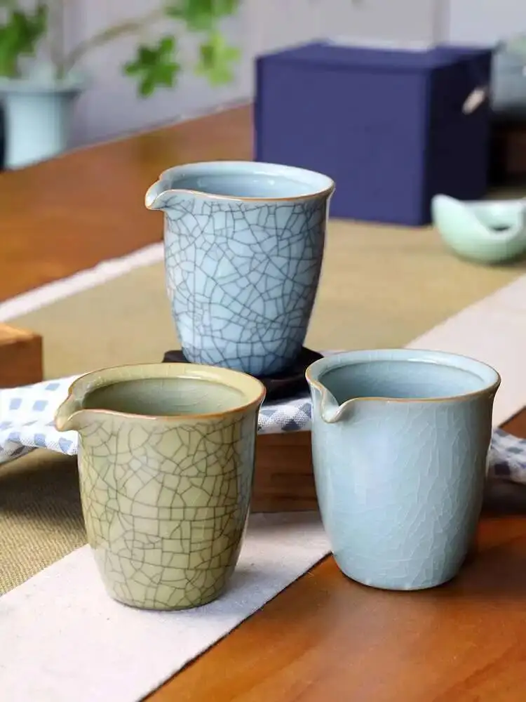 Longquan Celadon Fair Cup Chinese Style 200ml Per Cup, Geyao Ice Crack Tea Sea, 6-color Heat-resistant Large Tea Dispenser
