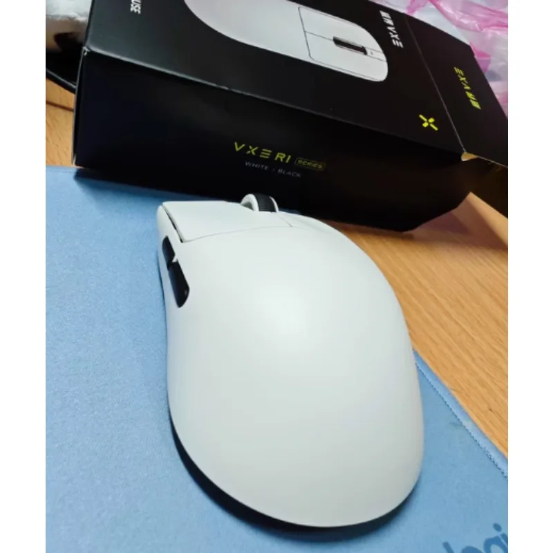 

Беспроводная мышь Vxe Dragonfly R1 Pro Max R1 Se Light Weight Paw3395 Nordic52840 2 кГц Smart Speed X с низкой задержкой Fps игровая мышь в подарок