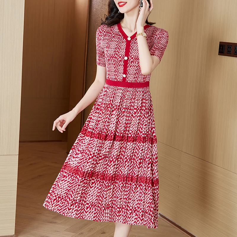 여름 신상 브이넥 플리츠 드레스 슬림 플로럴 프린트 하이웨이스트 롱 스커트 엘레 레이디라이크 슬레 오트 스베 미디 드레스