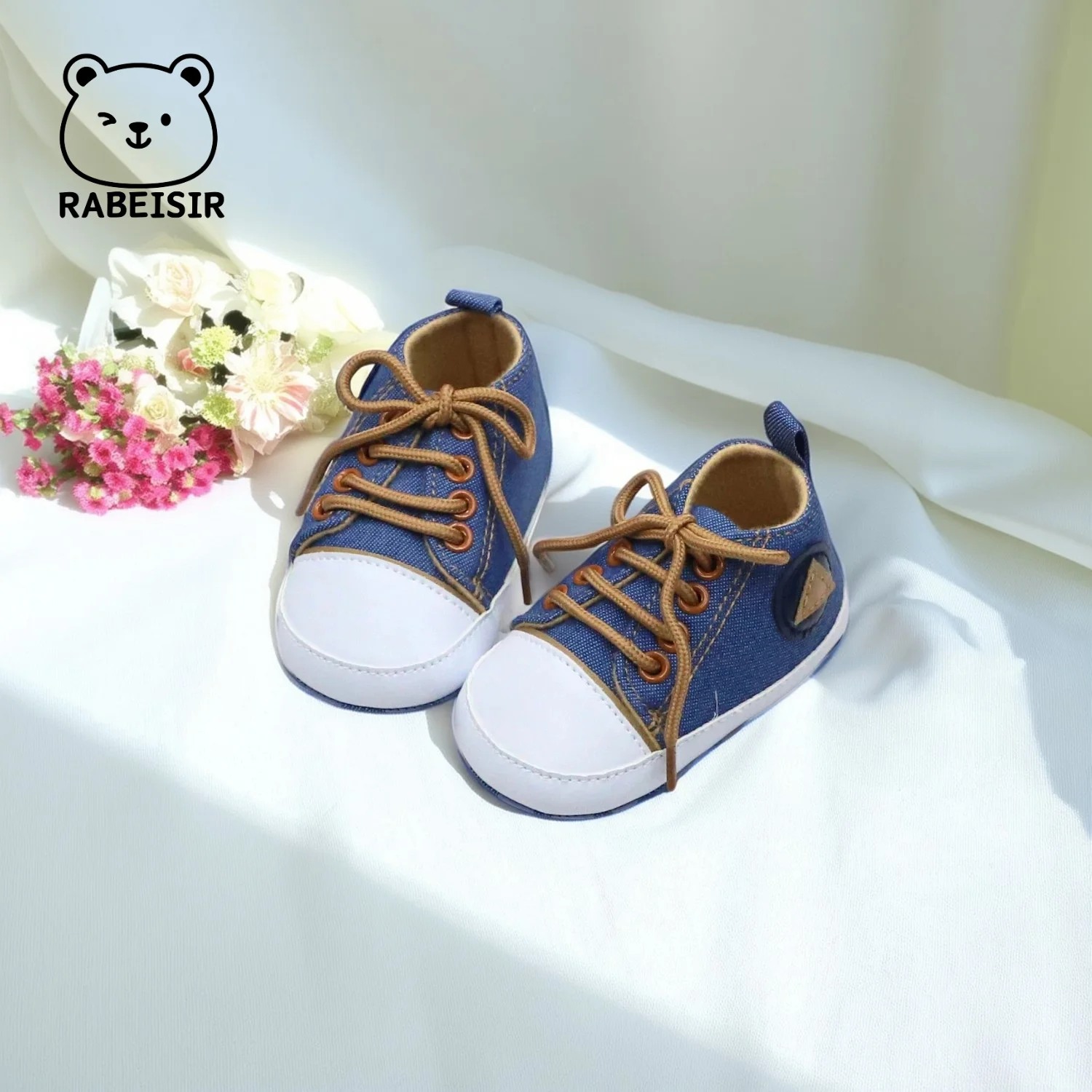 طفل رضيع حذاء قماش أحذية عالية الجودة 0-18 أشهر طفل حذاء طفل صغير حذاء قماش الدنيم خفيفة الوزن عدم الانزلاق عادية تنوعا