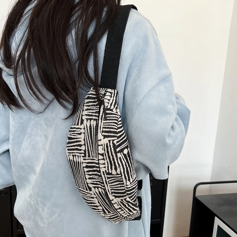 Geometryczna płócienna torba na talię Trend uliczny Fanny Pack Woman Chest Pack 2024 Torba na pas do ćwiczeń Modne damskie torby na ramię Crossbody — zdjęcie 3