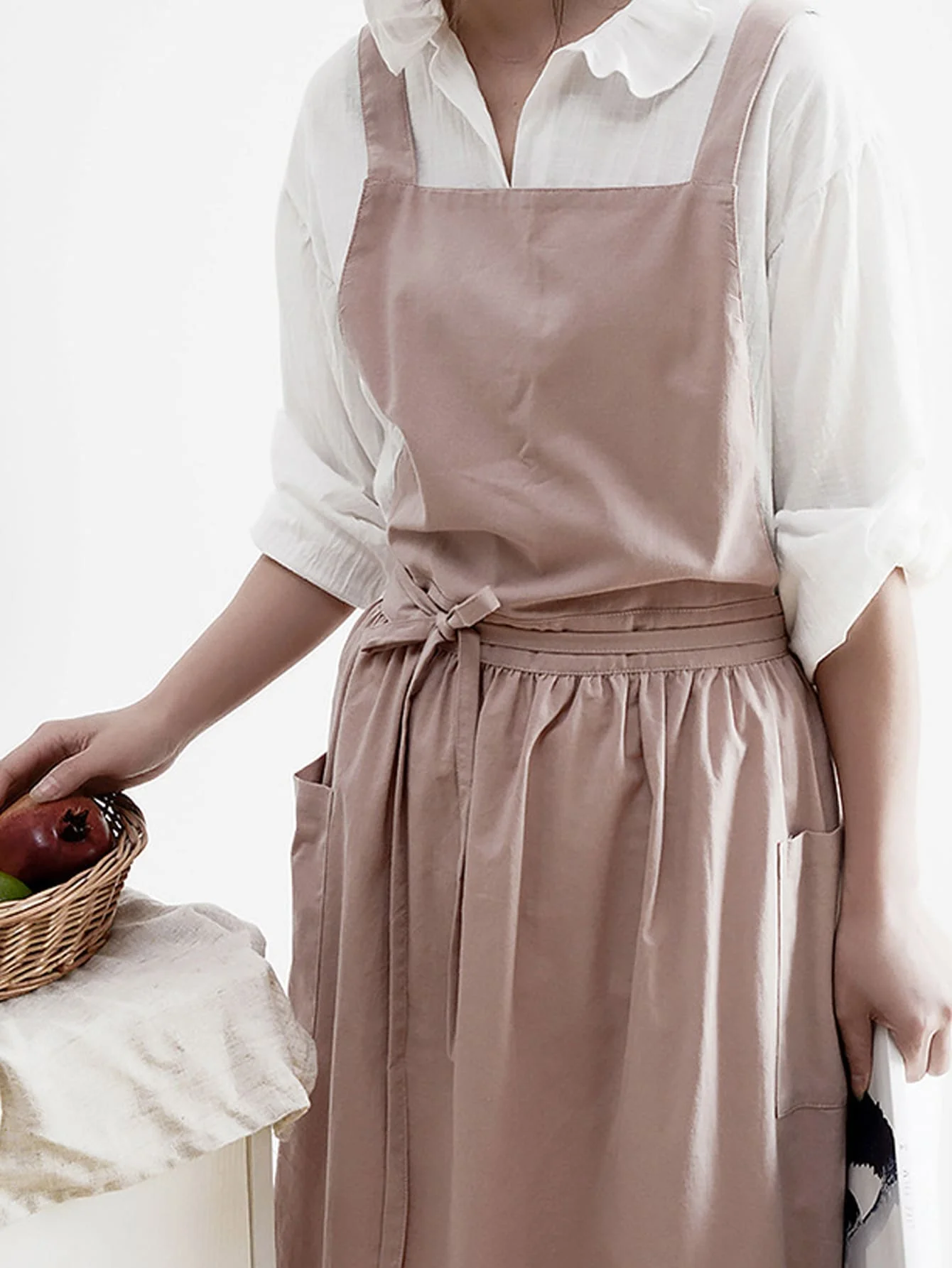 Oil-proof comfortable cotton apron household kitchen waterproof anti-fouling women fashion work clothes