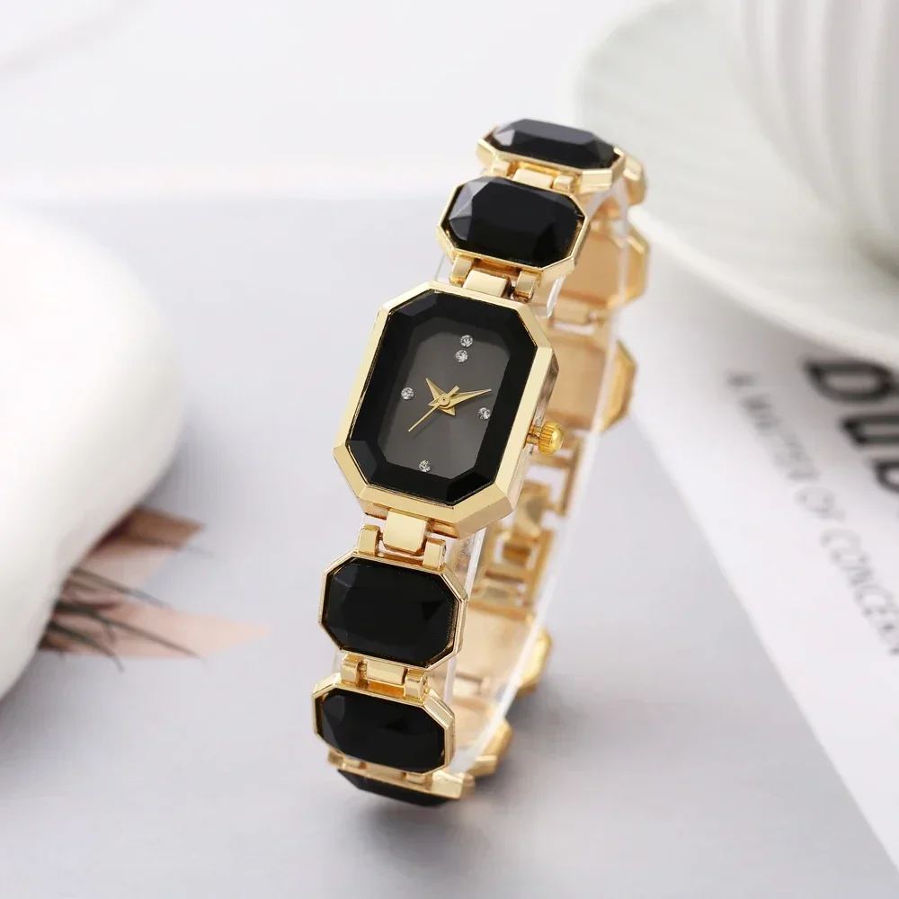 Small cube candy watch, large gemstone, colorful emerald, niche, high-end, light luxury, fashionable bracelet, watch for ladies