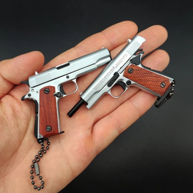 

1:3 Mini Solid Wood Handle 1911 Model Alloy Keychain Detachable Collection Pendant Decompression Toy Men's Gift