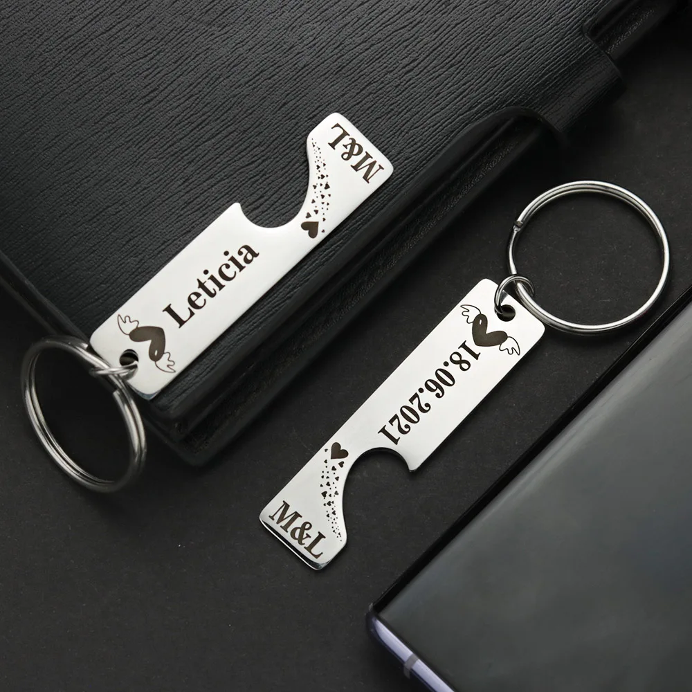 2 Pcs Personalized Heart Keychain Customized Date  Name for Wedding Love Couples Girlfriend Boyfriends Key Chain Ring Gifts P030