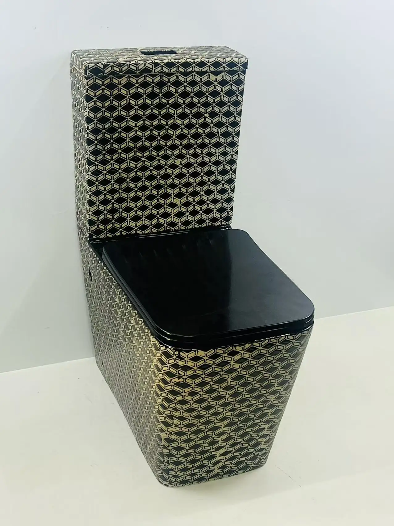 Luxury Modern One-Piece Ceramic Mounted Toilet Rose Gold Silver Color Concealed Tank & Dual-Flush P-Trap Drainage for Bathroom