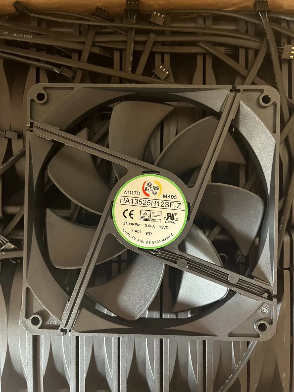 HA13525H12SF-Z Fan 0.5A 12VDC Case power supply cooling fan