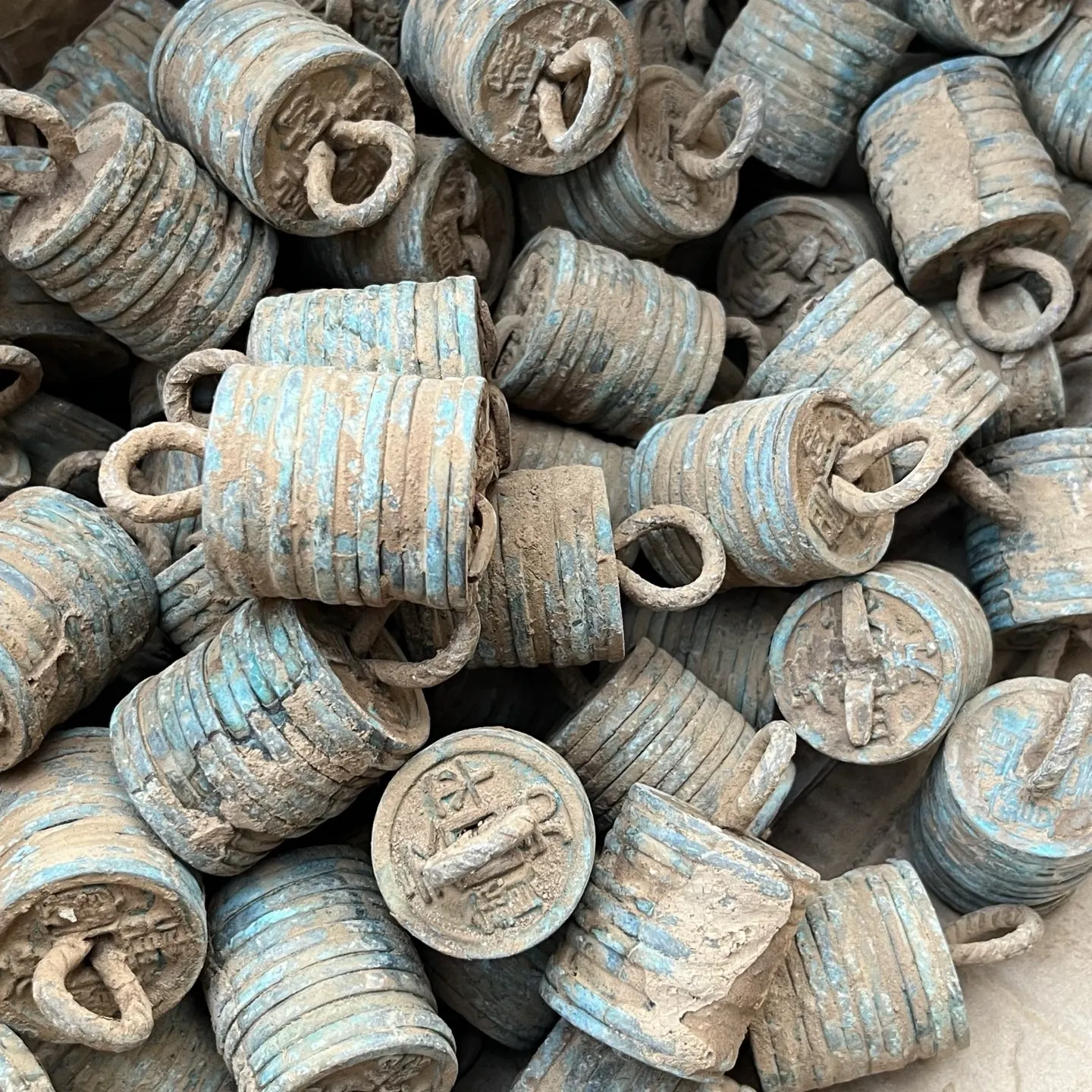 Vintage Antique Brass Coins - Authentic Replica Collectibles from Ancient China, Ideal for Collectors and History Enthusiasts