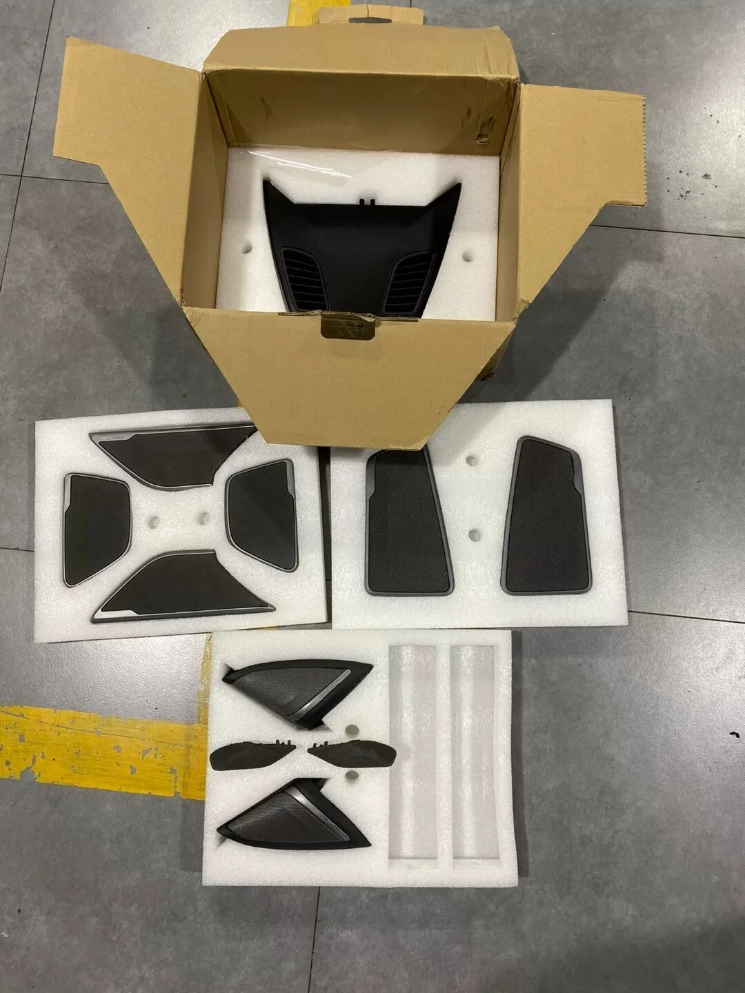 For BMW G30 G31 5 Series High Quality Center Console Head Treble Midrange Tweeter Speaker Horn Cover