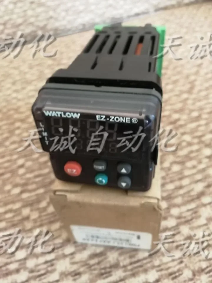

Оригинальный высокотемпературный регулятор температуры Watlow EZ-ZONE PM6L2EJ-AAFAAAJ