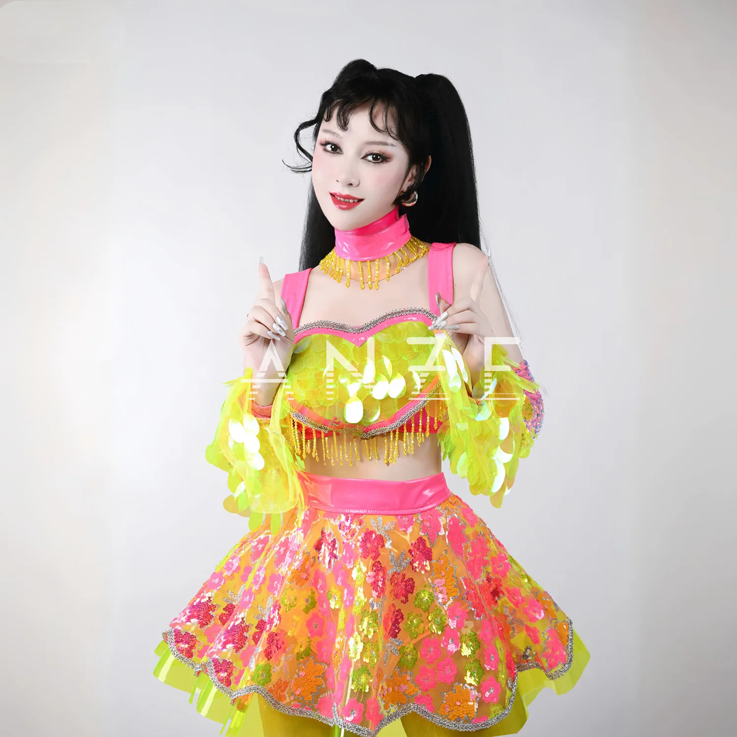 الملونة الترتر الرقص الزي ملهى ليلي بار المرأة راقصة المغني مجموعات مثير المرحلة ارتداء عطلة حفلة عرض جميل ملابس رقص