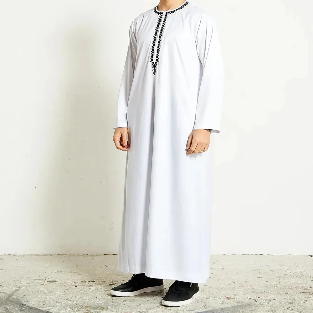 2025 Muslim Fashion Abayas for Men Solid Color Embroidery Long Robe Men Jubba Thobe Saudi Arab Musulman Shirts Islamic Clothing