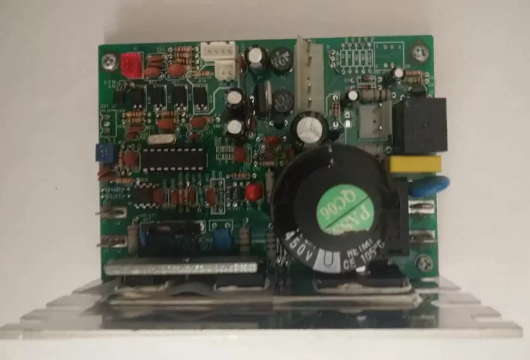 The parts are suitable for the new original Mido treadmill TD343D TD343B TD640D main board under the control board