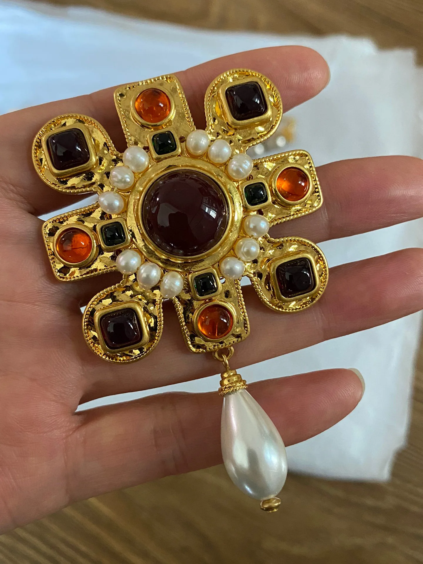 Vintage Colorful Rhinestoned Pearl Brooches For Women Jewelry Runway Party T Show Fancy Trendy Boho INS Japan Korea