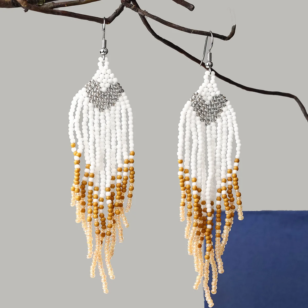 

Rice bead earrings Tassel Heart-shaped Design Originality Hand knitting Bohemia Alloy Fashion Simple Beaded earrings