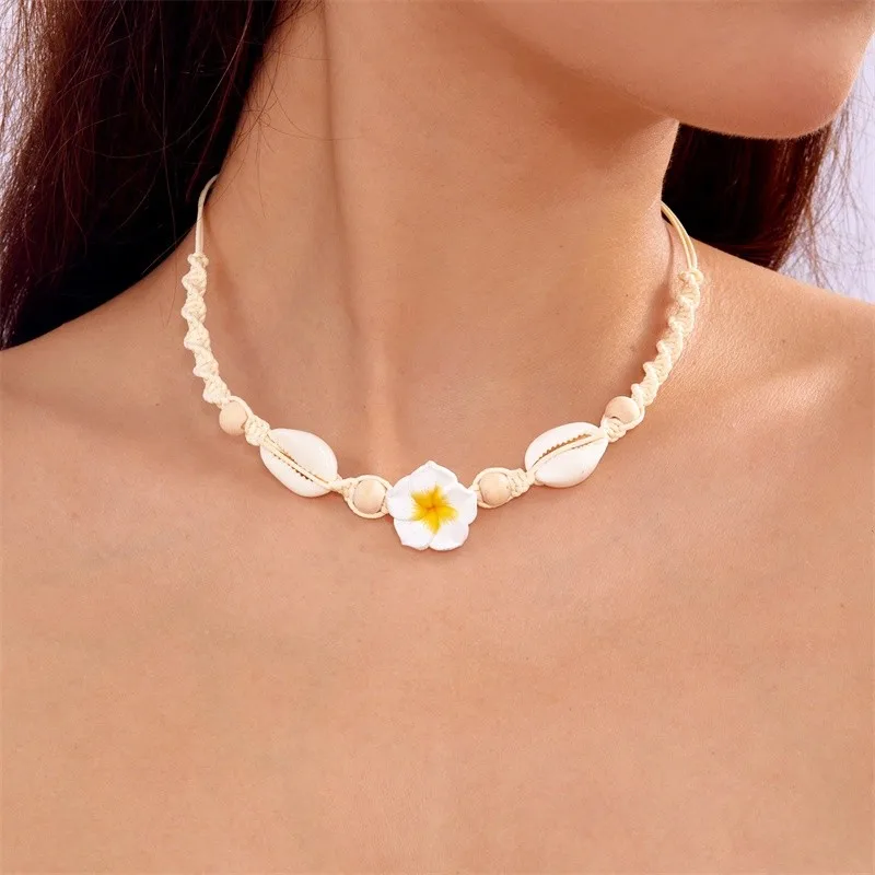 Fashion Flower Shell Pendant Braided Necklace Bohemian Beach Vacation Jewelry for Women Natural Fresh Adjustable Length Jewelry