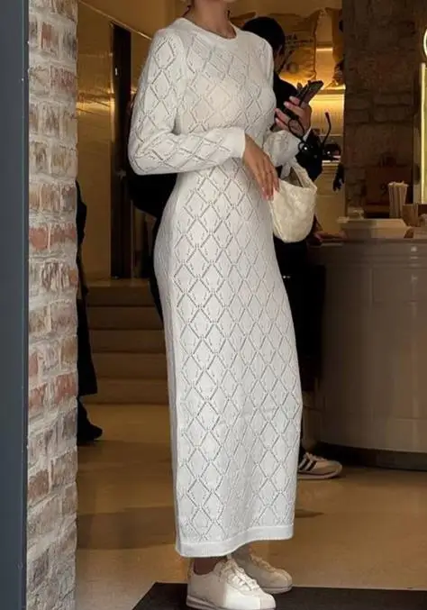 Abbigliamento donna 2025 Autunno Inverno Elegante stile temperamento a maniche lunghe che abbraccia l'anca Abito gonna lunga Abito sexy ed elegante