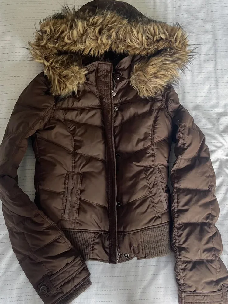 

Женская зимняя короткая пуховая куртка с капюшоном в ретро-американском стиле, с меховым воротником, теплая верхняя одежда, дизайн «Тарт Черри»