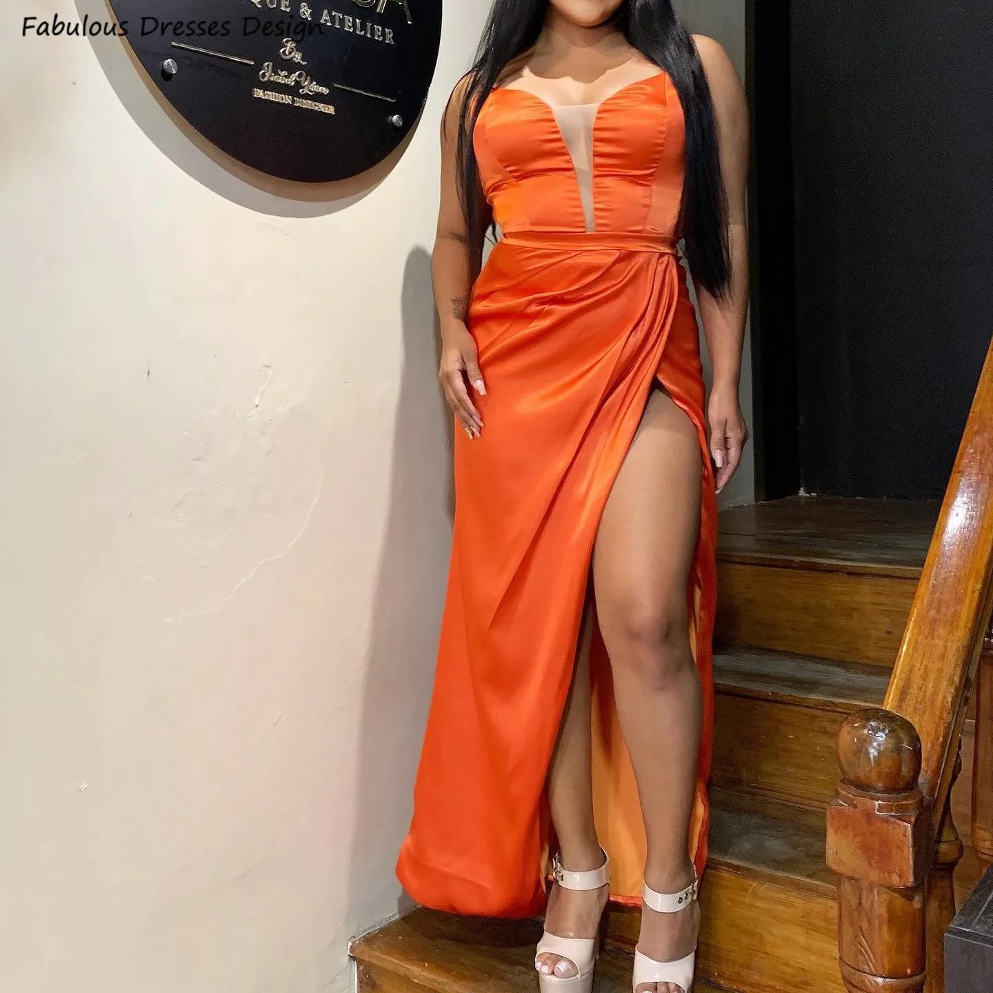 Sexy Hoge Split Bruidsmeisje Jurken Oranje Lange Zeemeermin Pure V-Hals Vrouwen Trouwjurk Spaghetti Bandjes Prom Party Jurk