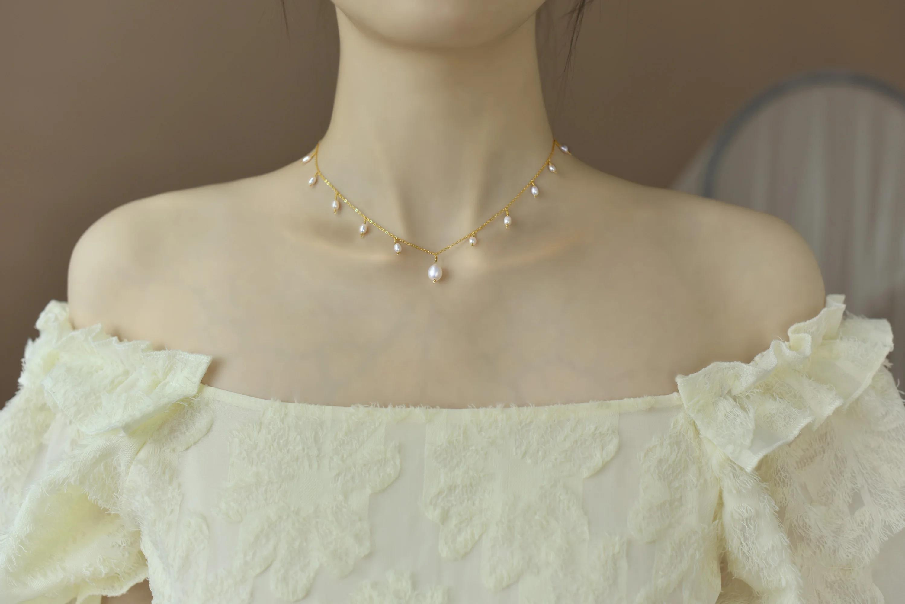 Fine Jewelry New naturalfreshwater pearl necklaceoendant Original Designashionable and versatile light99 luxury gift for women