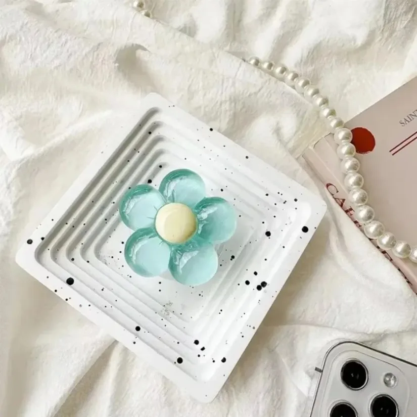 Przezroczysty kryształowy uchwyt na telefon w kształcie kwiatka, składany stojak biurkowy w kolorach cukierków, uroczy kwiatowy wysuwany uchwyt.