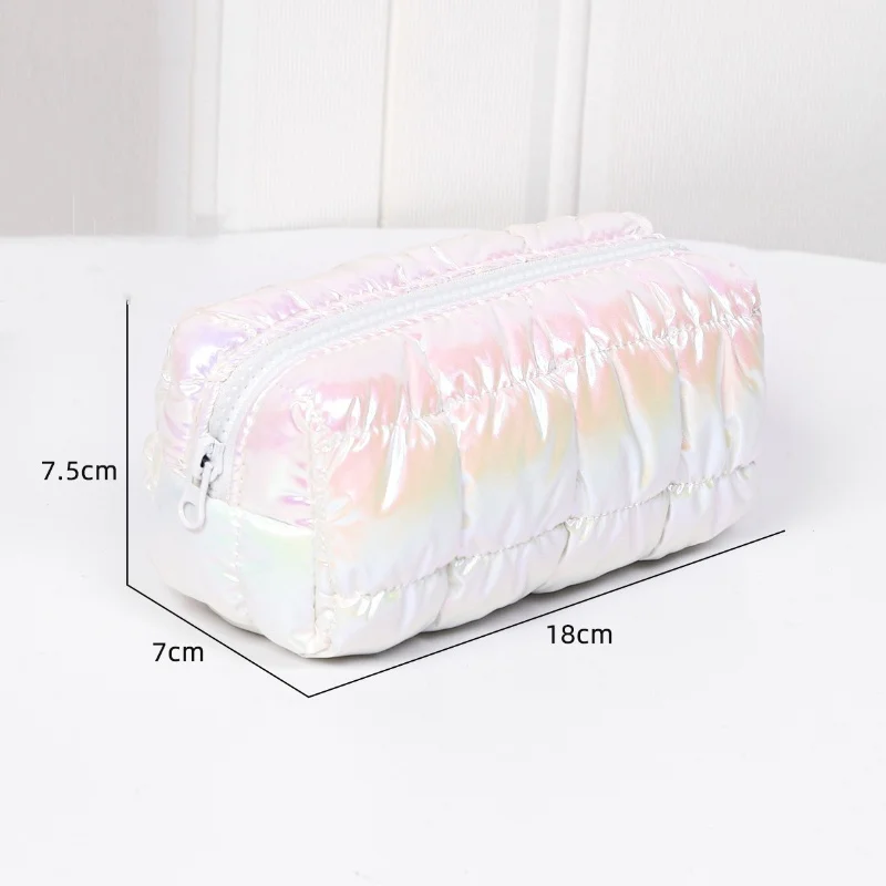 

Elegant Women's Small Pleated Clutch Handbag Fashionable High-Quality Casual Makeup Bag for Ladies Simple Design