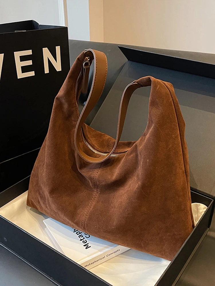 Sac en daim souple rétro pour femme, grande capacité, populaire, lancé, E27, automne, hiver, nouveau, 2023