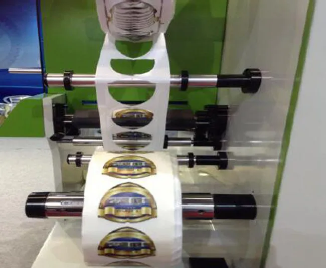 Máquina troqueladora de etiquetas digitales automática a la venta