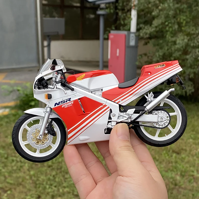 Qingdao Society 1:12 NSR 250R SP R4 Rothmans MC18 Motorcycle Model