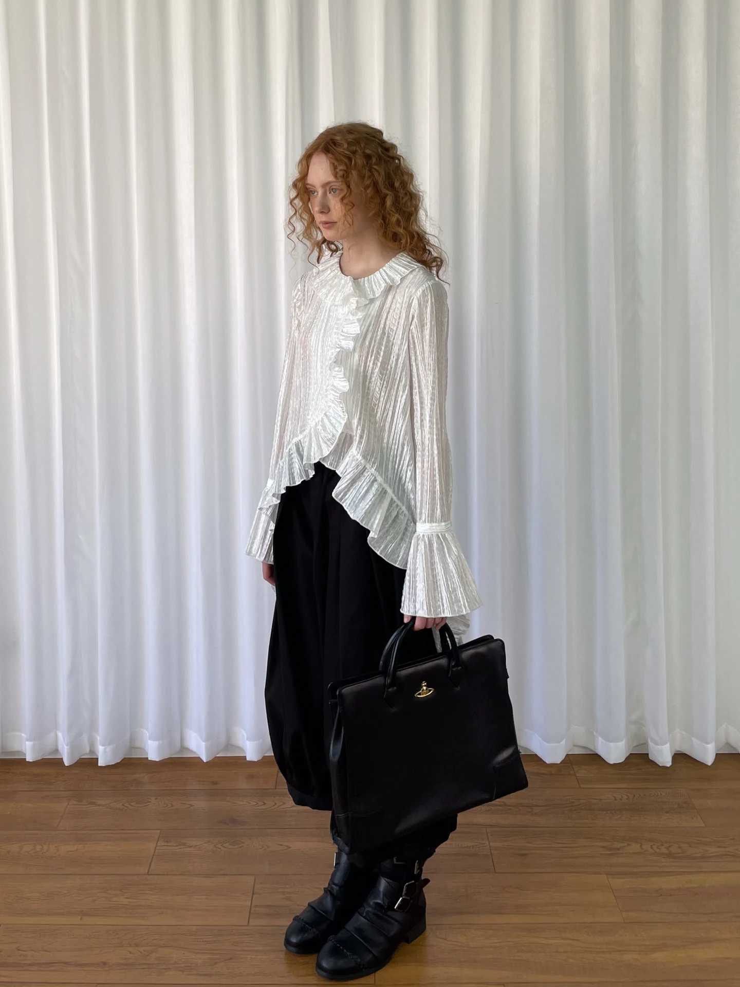 

Белое платье Ele с плиссированной текстурой, кружевной отделкой и рукавами-колокол, свободного кроя, для повседневной носки, из полиэстера