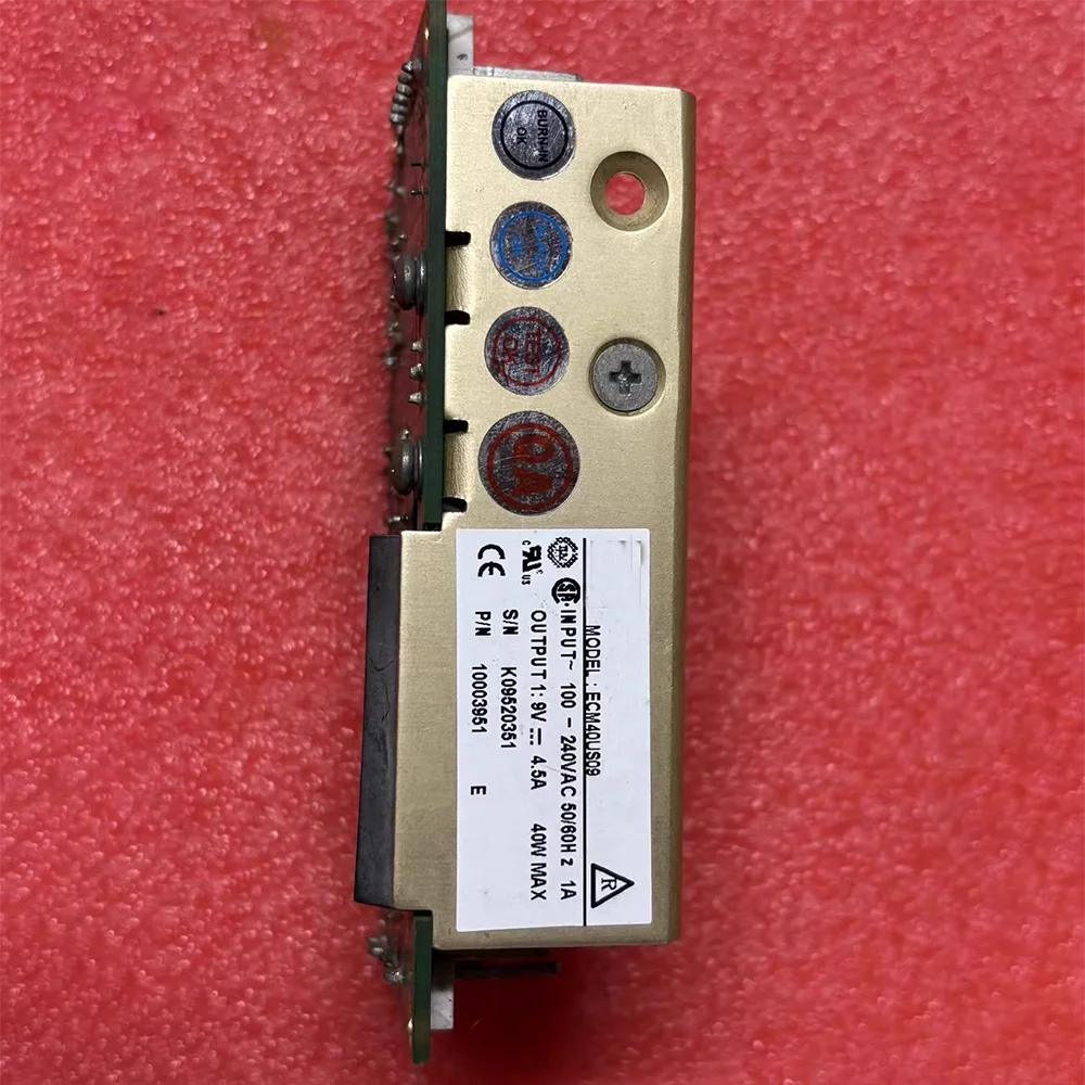 

Медицинский источник питания ECM40US09