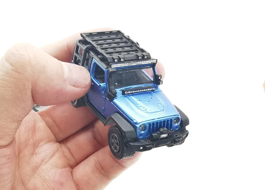 1:64 Manual Off-road Vehicle Model with Simulation Winch Electric Wire Traction Locomotive Garage Scene Decoration YY003