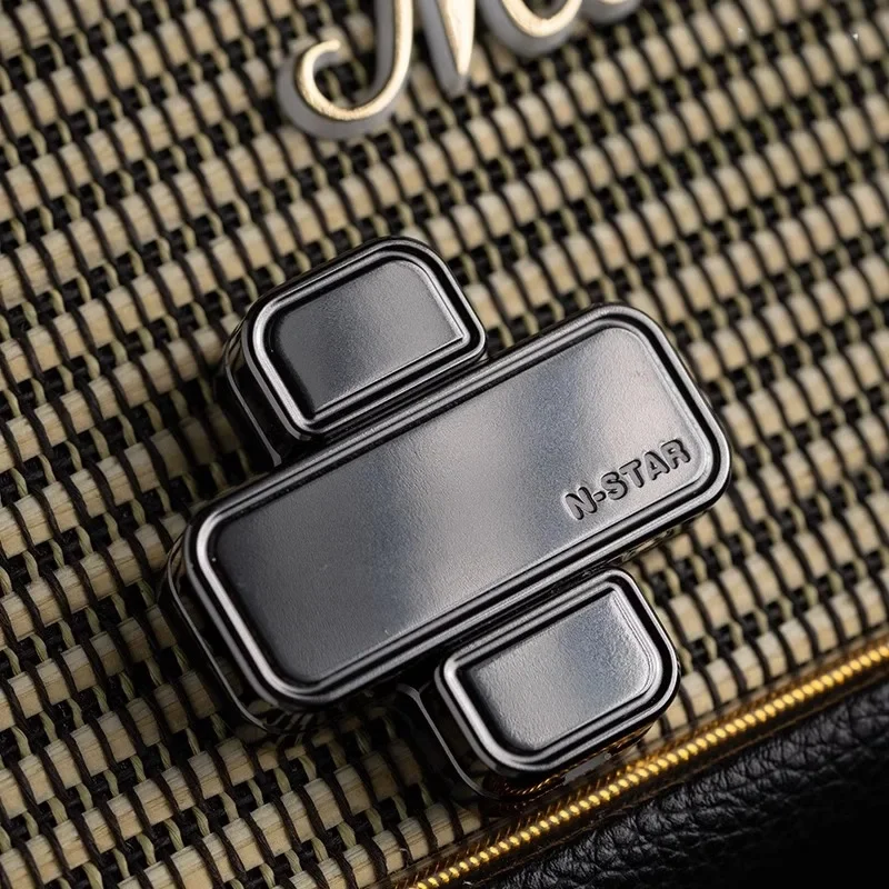 

2025 NewEDC Magnetic Push Cards Finger Relief Metal Toys Made Of Zirconium Alloy Titanium Alloy Exquisite Collectibles