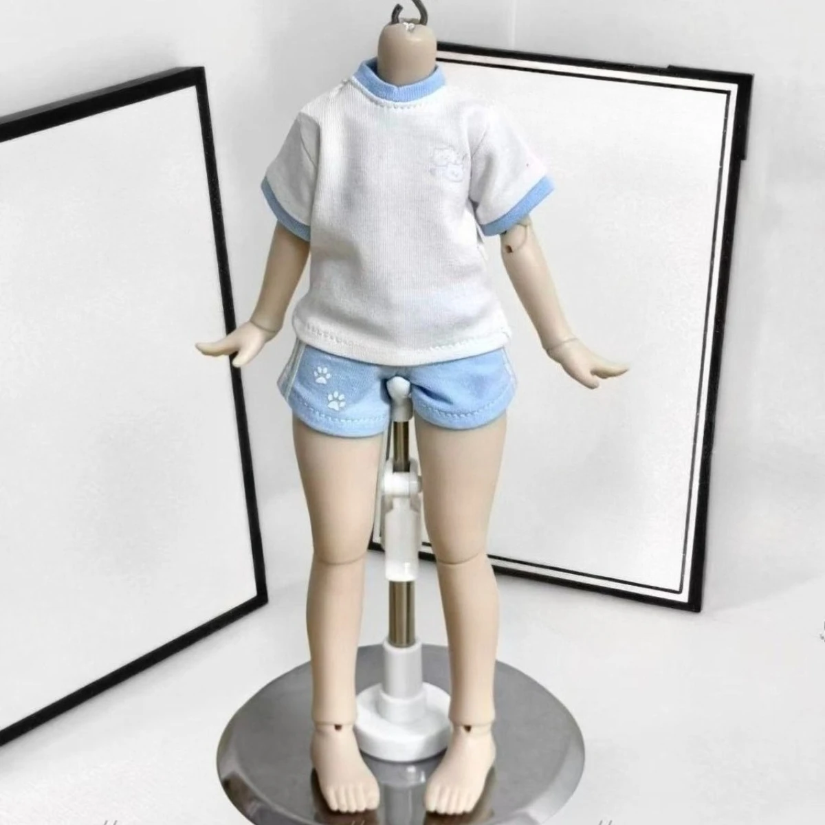 ชุดเสื้อผ้าตุ๊กตาสำหรับตุ๊กตา BJD ขนาด 30/45 ซม. เสื้อยืดและกางเกงขาสั้น ชุดแต่งตัวของเล่นเด็กผู้หญิง ของเล่นบ้านจำลอง ของขวัญ อุปกรณ์เสริมตุ๊กตาขนาด 1/6 1/4 (ไม่รวมตุ๊กตา)