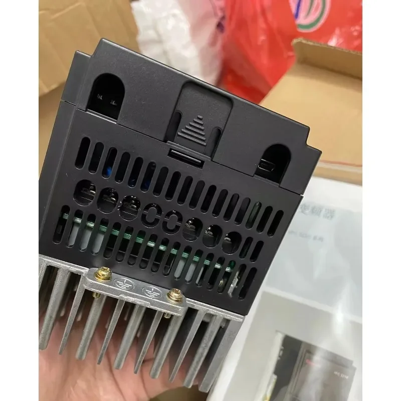 مبدل التردد VFC3610-0K40-1P2-MNA-7P 0.4KW 220V VFC3610-0K75-1P2-MNA-7P 0.75KW 220v VFC3610-1K50-1P2-MNA-7P 1.5KW