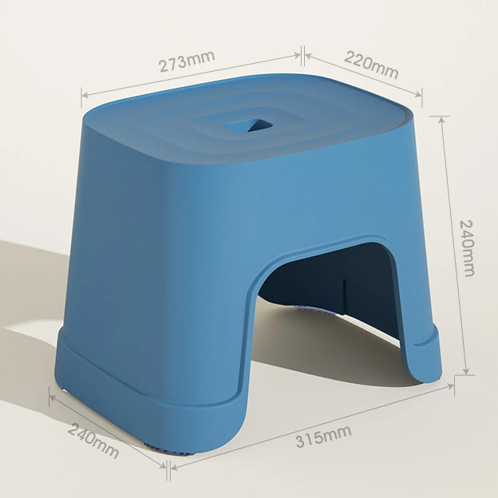 

Sturdy Anti-Slip Plastic Stool Lightweight Blue Small Step Stool for Kids Bathrooms Kitchen Household Use Non-Slip Feet