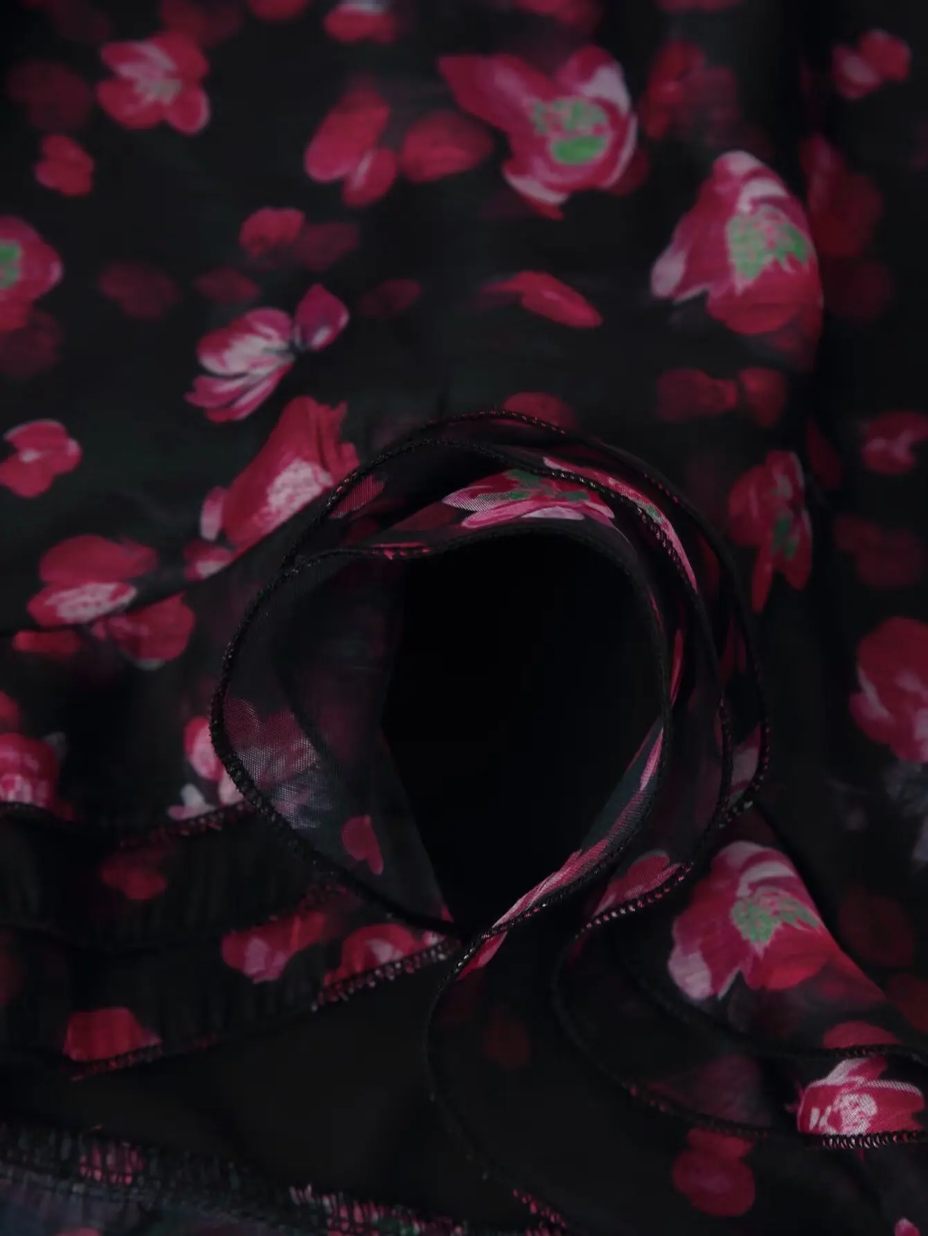 TFMLN Elegantes Damenkleid mit Blumenmuster und Rüschensaum, sexy tiefem V-Ausschnitt, ausgestellten Ärmeln, figurbetontes Minikleid, Sommer 2026 Neuheiten für Damen – Detail 9