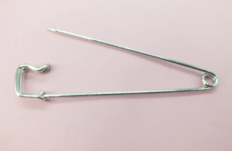 SUPER LOW PRICE! Wholesale 100PCS security. reliable. Japan / US military products, safety pin