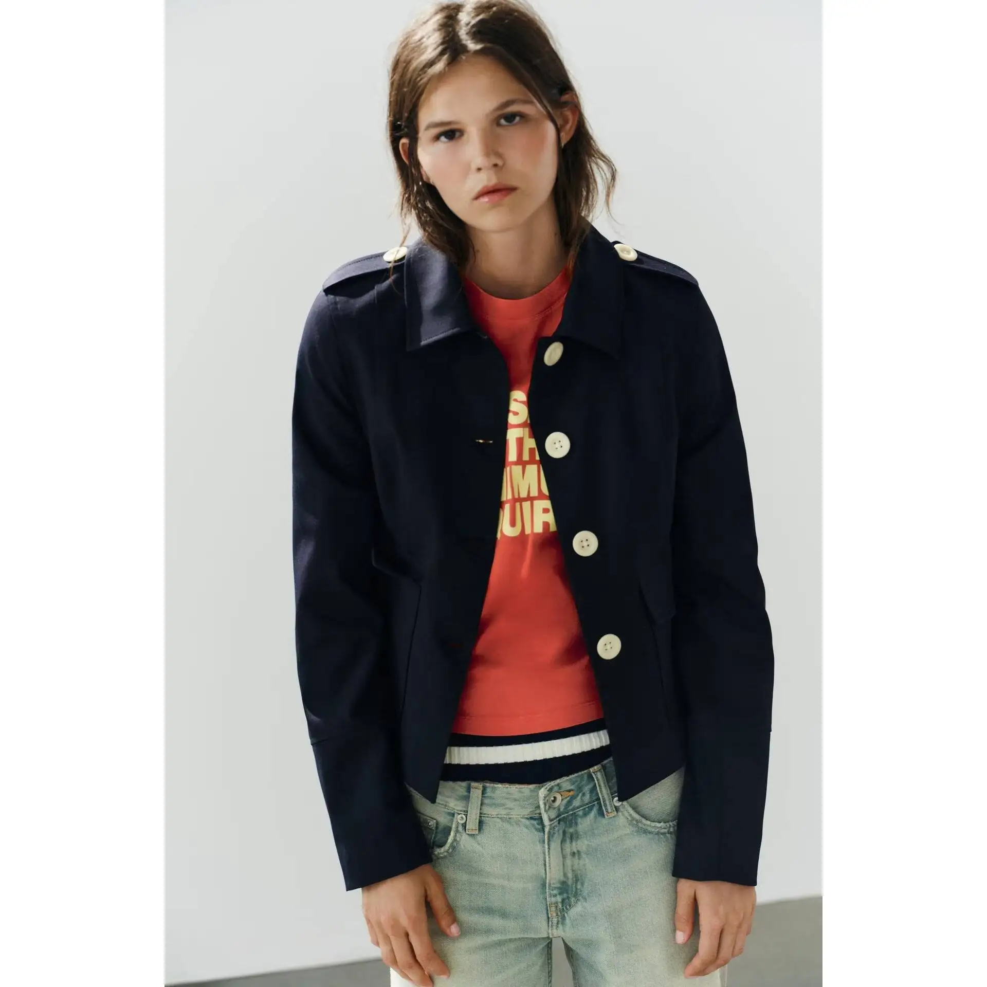 Fashionable Color Block Button Pocket Suit Jacket for Women Versatile Short Coat European Style Long Sleeve Polyester Fiber