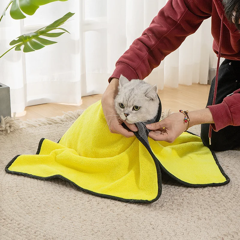 Pet towel quick-drying dog and cat bathing absorbent towel large fiber pet toiletries bath towel