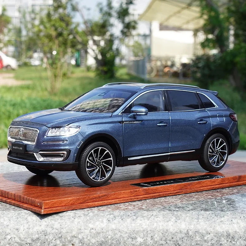 

Модель внедорожника Lincoln NAUTILUS SUV из сплава, модель литого металлического внедорожника, роскошная модель автомобиля, подарок для мальчика, коллекционная игрушка, 1/18