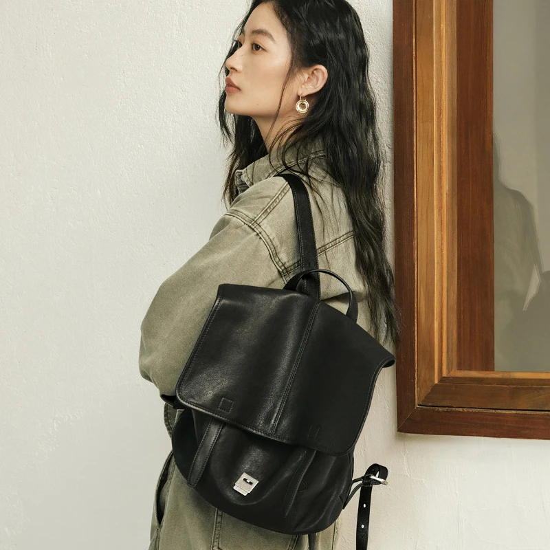 Qiuzhen Plant-Tanned Sheepskin Messenger Series Large Capacity 2025 Premium Quality  Backpack for Work Commuting, and Leisure