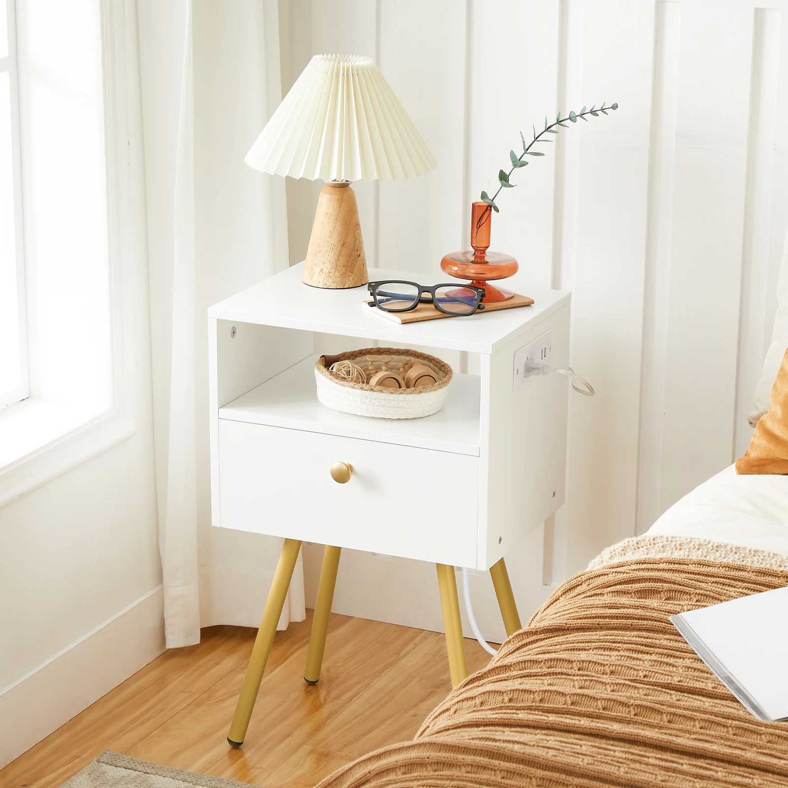 Nightstand with Charging Station, End Table with USB Ports and Outlet, Side Table for Tight Spaces, Solid and Stable