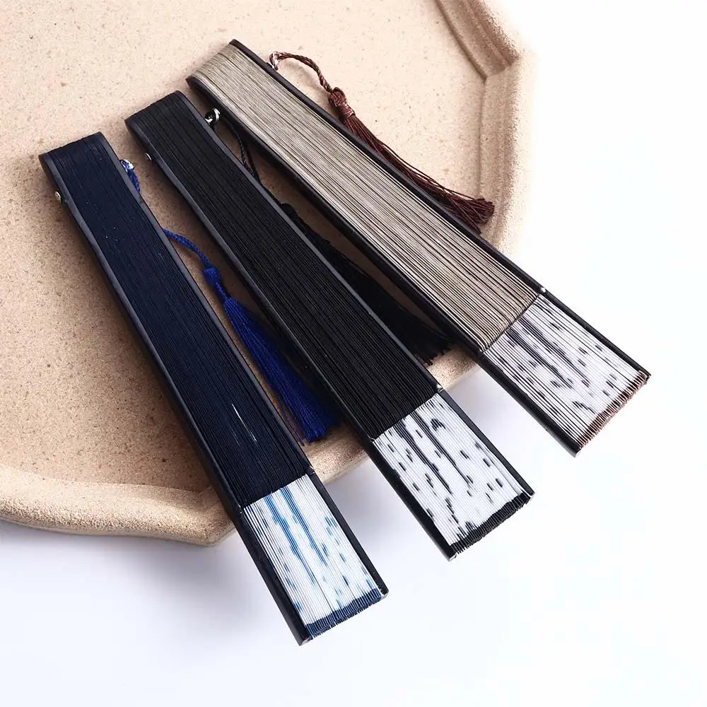 

Exiquisite Quality Summer Gift Cartoon Handmade Cat Patterns Fan Crafts Folding Fan Silk Fan Home Decoration